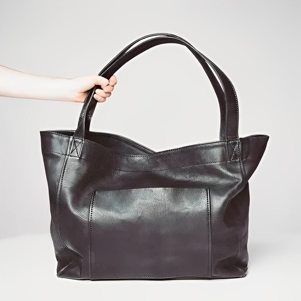 Bolso retro de cuero elegante
