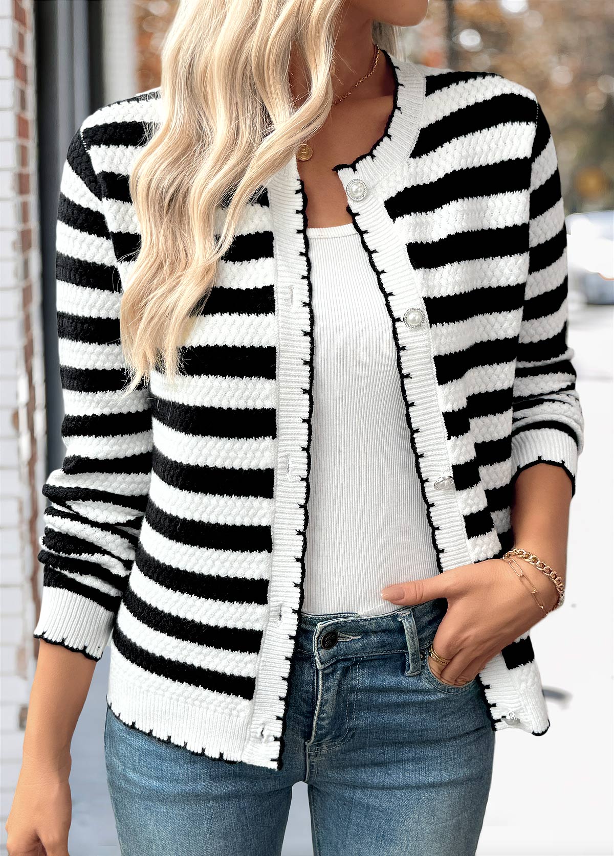 Cárdigan negro a rayas mujer – chic, suave y cómodo