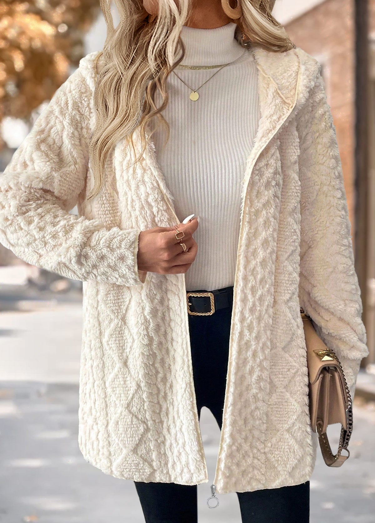 Abrigo Largo Beige con Capucha – Confort Elegante para Todos los Días