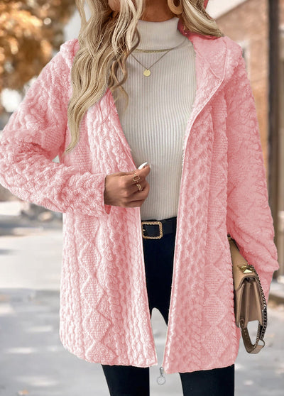 Abrigo Largo Rosa Claro con Capucha – Elegancia y Confort Diario
