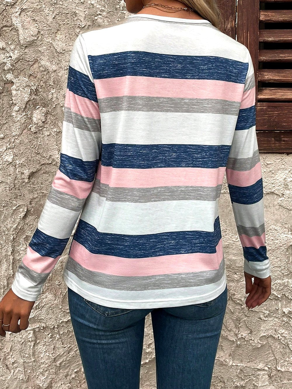 Camiseta de rayas con cuello en V de mangas largas - Estilo casual chic