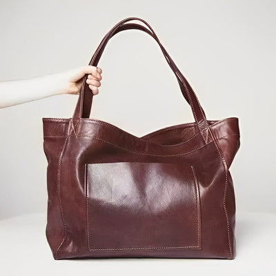Bolso retro de cuero elegante