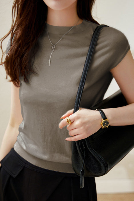 Camiseta de cuello redondo mujer – Manga corta, tejido elástico y diseño moderno