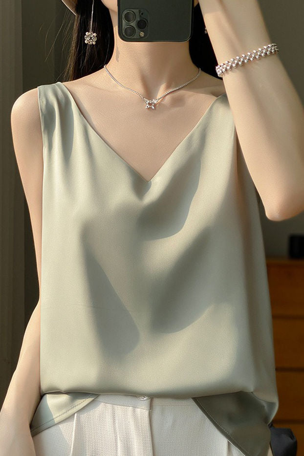 Top mujer con escote en V y tirantes dobles – Camiseta elegante y ajustada