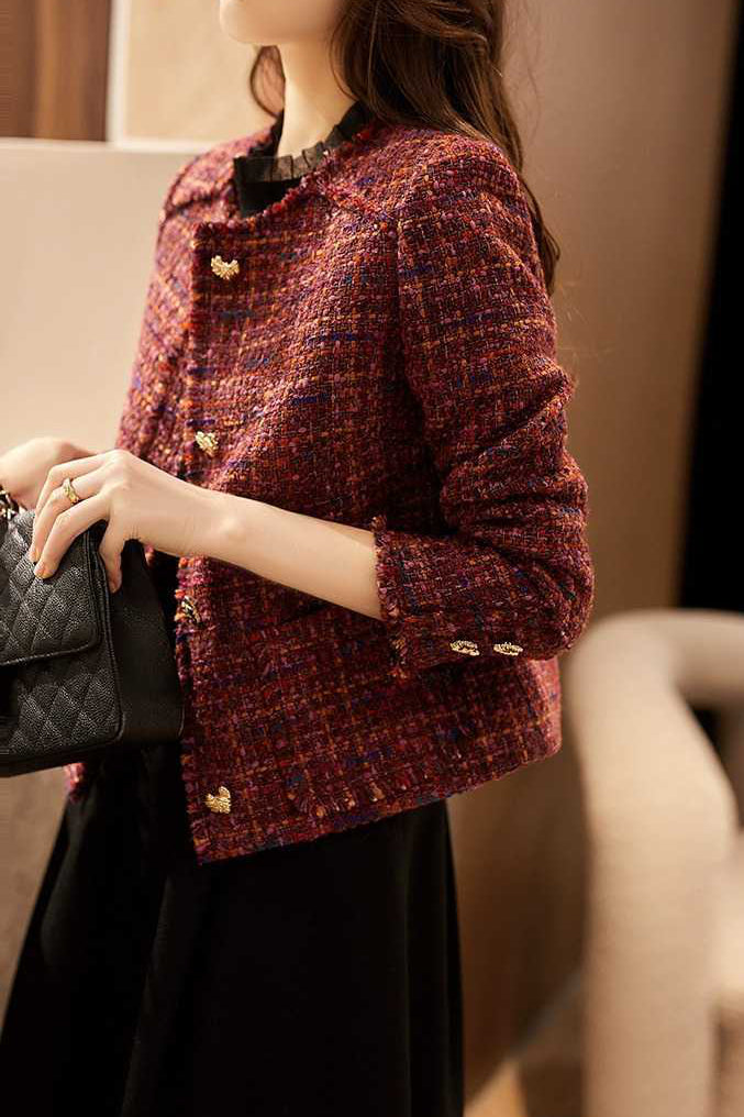 Abrigo de Boucle Rojo Mujer – Botones de Corazón Metálicos Chic y Confort