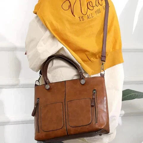 Bolso de cuero estiloso y versátil