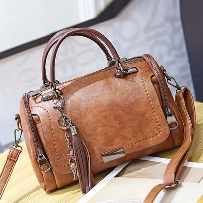 Bolso de hombro de cuero ecológico elegante