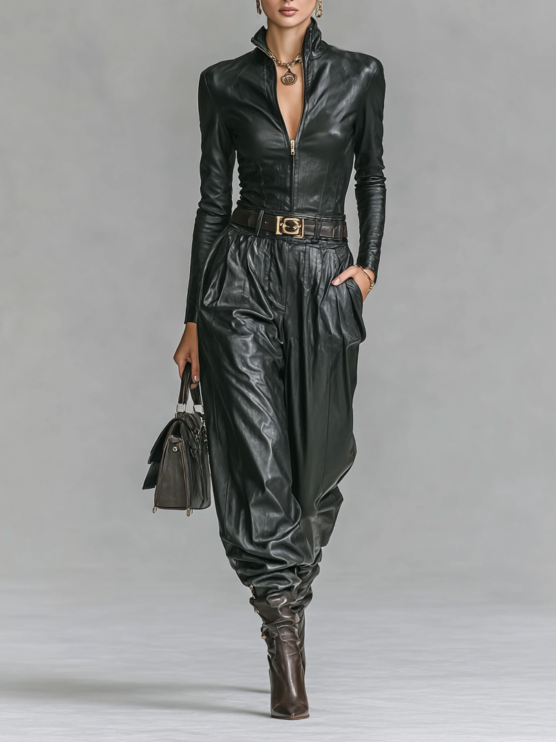 Conjunto de cuero sintético elegante mujer