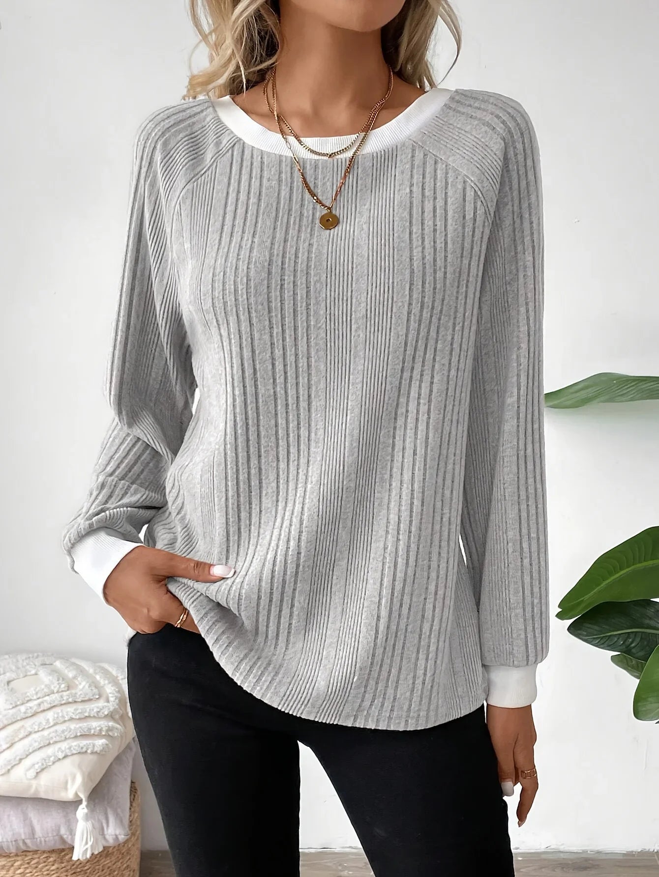 Camiseta Casual de Cuello Redondo para Hombre - Mangas Largas, Estilo Simple y Cómodo
