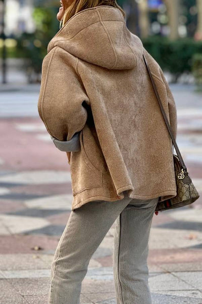 Chaqueta Kaki Oversize con Capucha – Estilo Casual y Chic